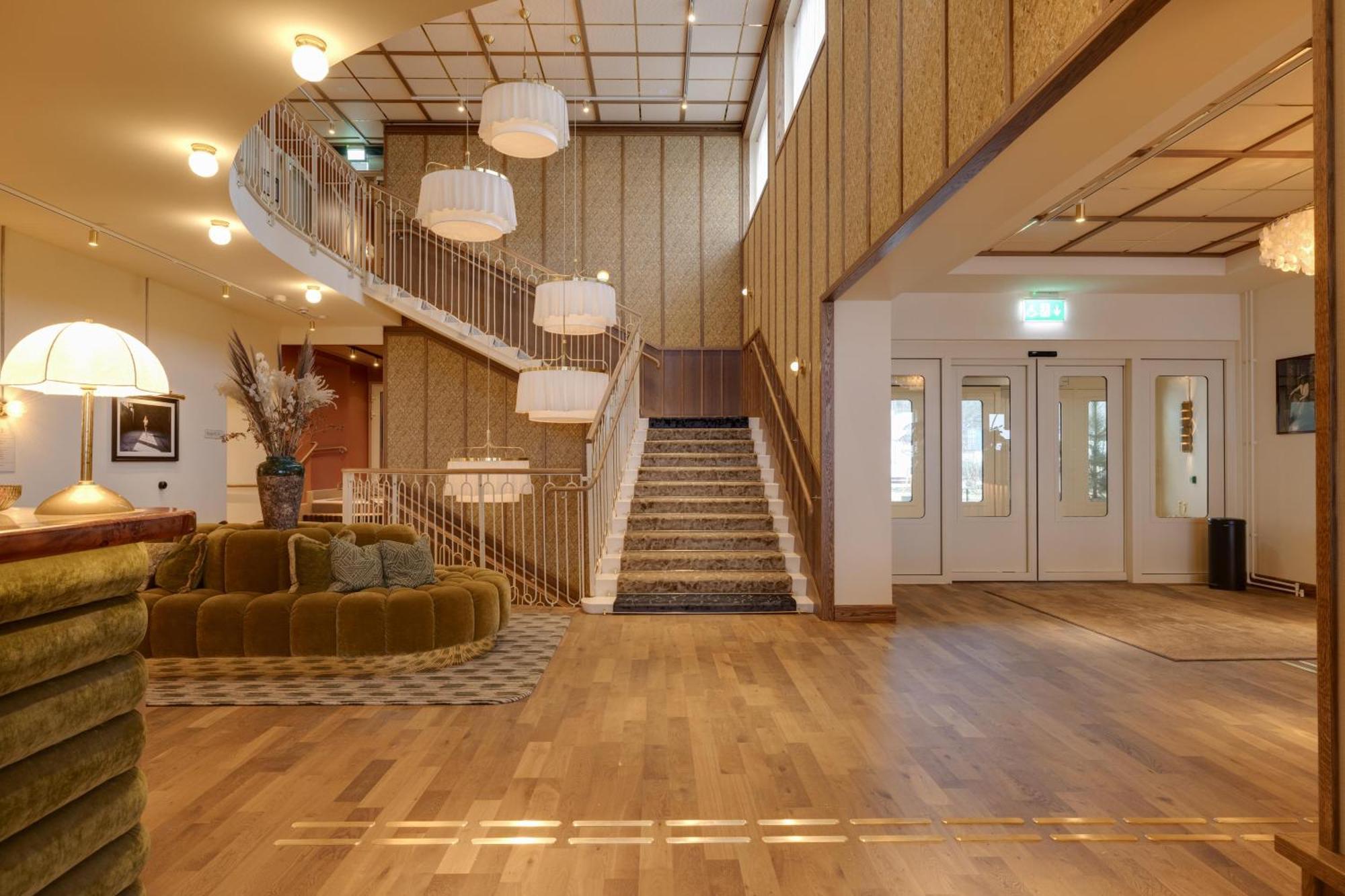 Отель Hjortviken Country Club Hindas Экстерьер фото