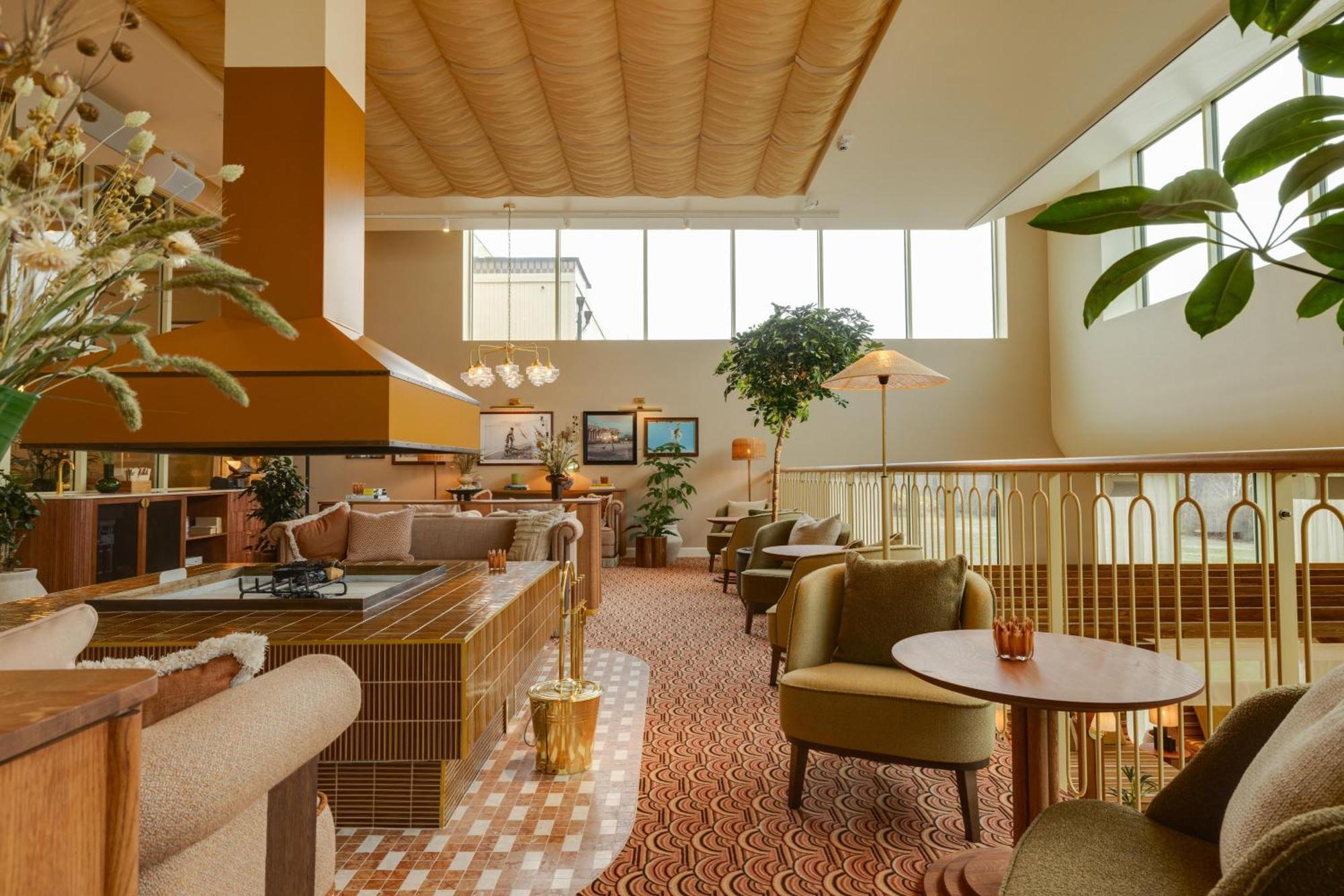 Отель Hjortviken Country Club Hindas Экстерьер фото
