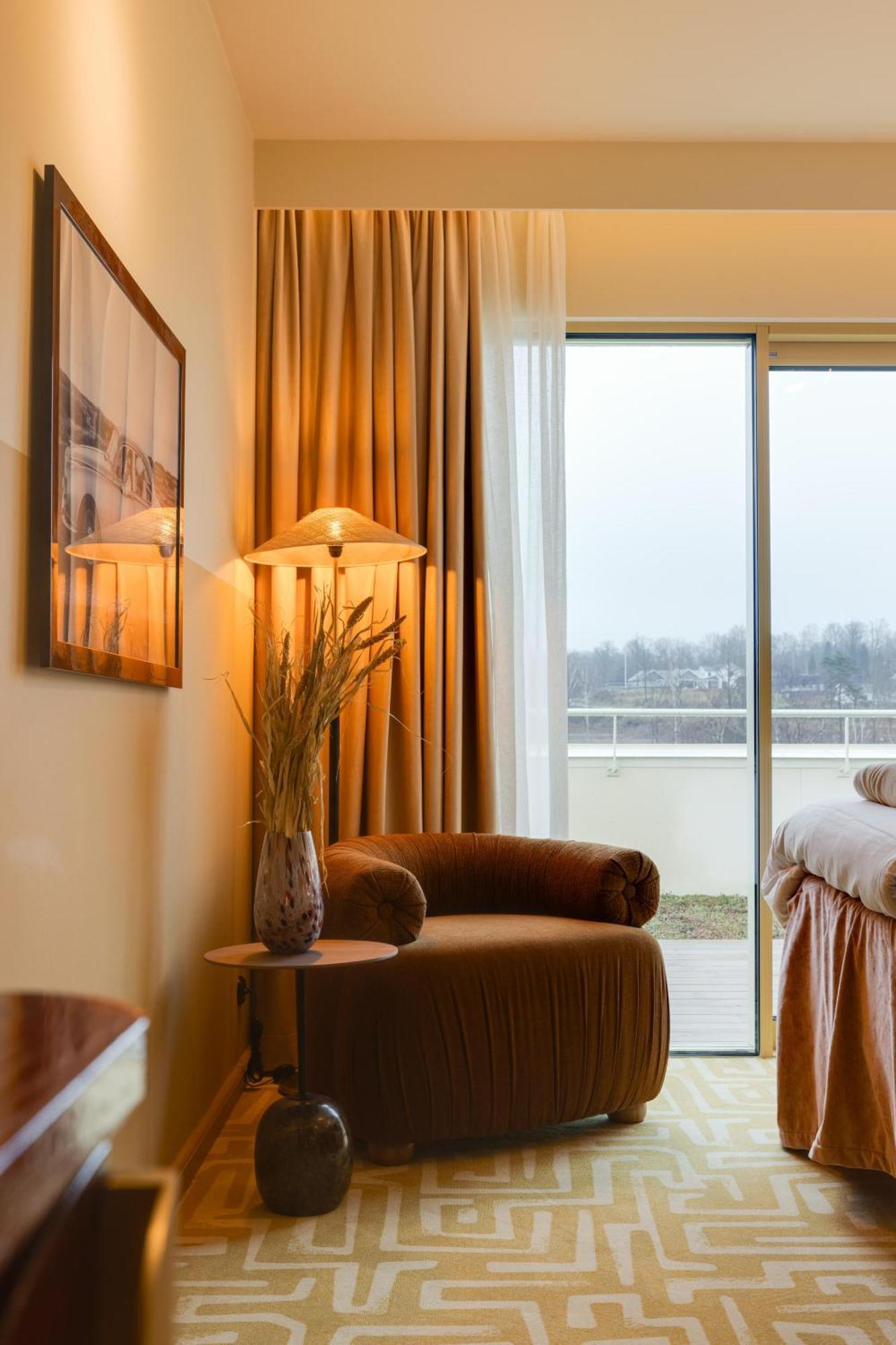 Отель Hjortviken Country Club Hindas Экстерьер фото